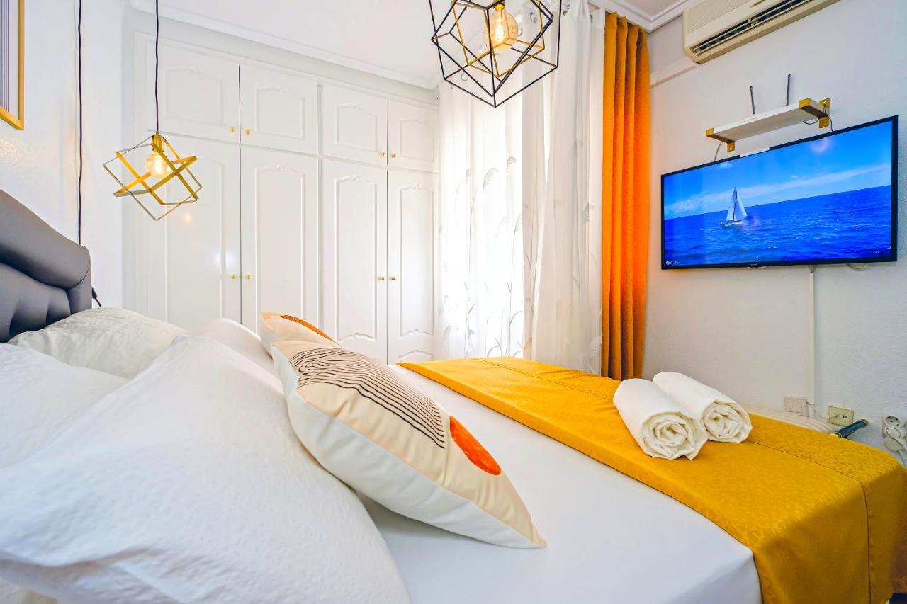 Penthouse La Paloma Playa Del Cura Apartment ตอร์เรเวียคา ภายนอก รูปภาพ
