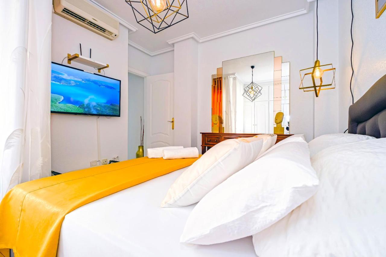 Penthouse La Paloma Playa Del Cura Apartment ตอร์เรเวียคา ภายนอก รูปภาพ
